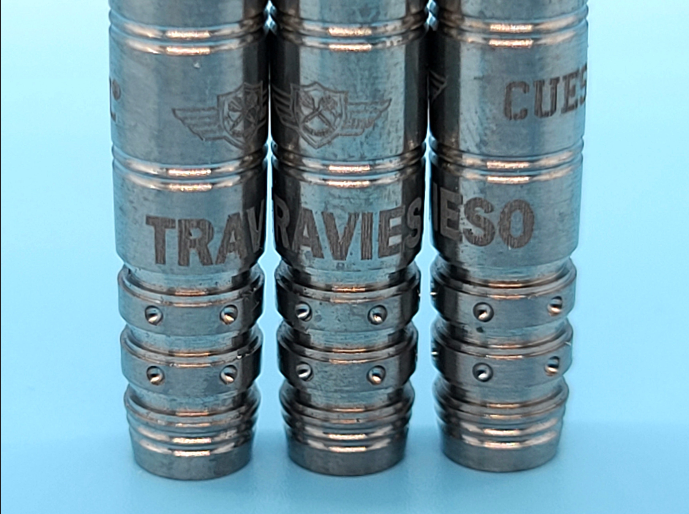 1. VUDF CUSTOM DESIGN - TRAVIESO-R 디자인 - 22g 소프트 팁 세트, 센터 밸런스, 올리버 아포스톨 플레이어