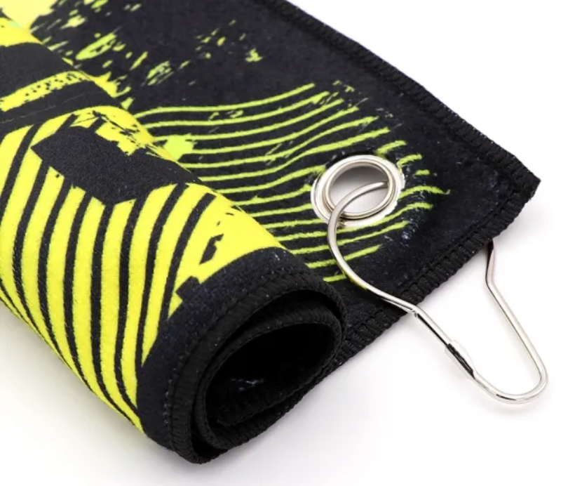 11. CUESOUL microfiber quick-drying sports towel with hook