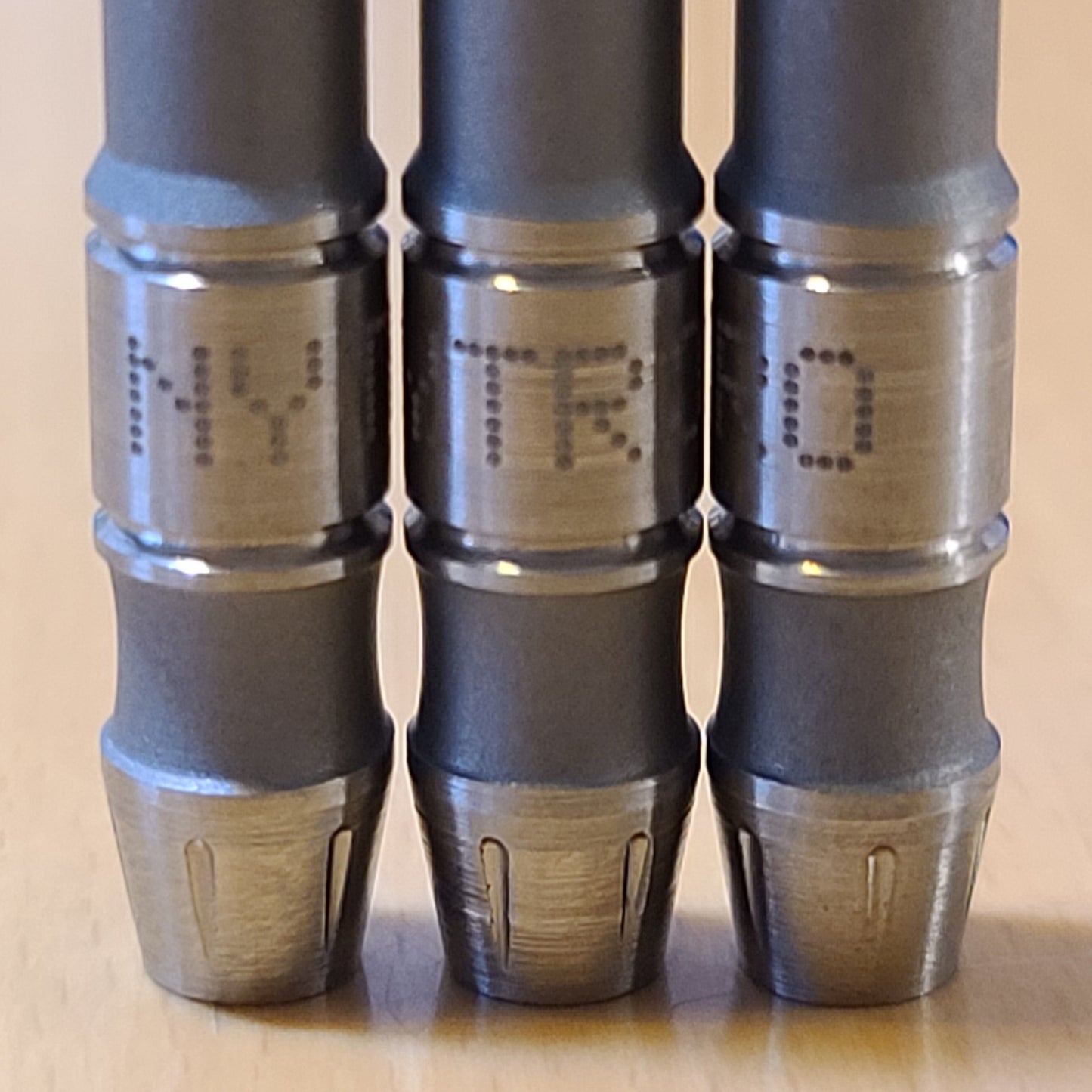 1. VUDF CUSTOM DESIGN - NYTRO 스무스 서울루션 디자인, 21g 소프트 팁 90% 텅스텐 다트 배럴 세트, 프런트로드 셰이프