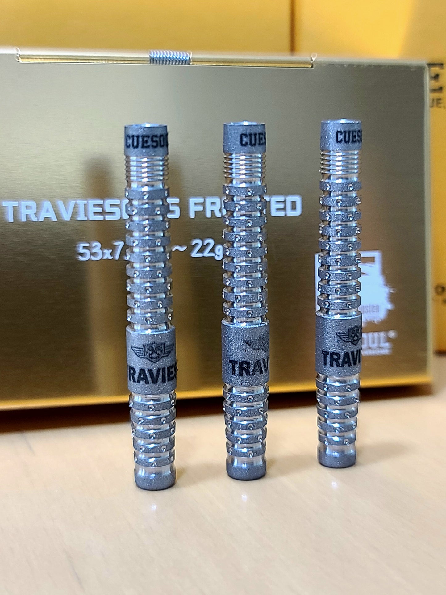 1. VUDF CUSTOM DESIGN - TRAVIESO R5 프로스트, 올리버 아포스톨 디자인 22g 소프트 팁 90% 텅스텐 다트 배럴 세트,