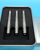 1. VUDF CUSTOM DESIGN - TRAVIESO-R 디자인 - 22g 소프트 팁 세트, 센터 밸런스, 올리버 아포스톨 플레이어